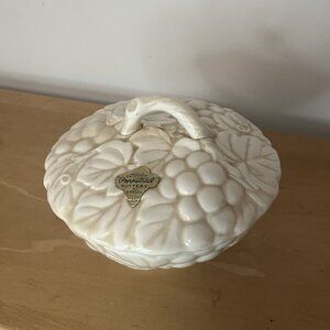 Vintage Ceramic Pottery Grapevine Metlox Poppytrail Covered Dish Handle